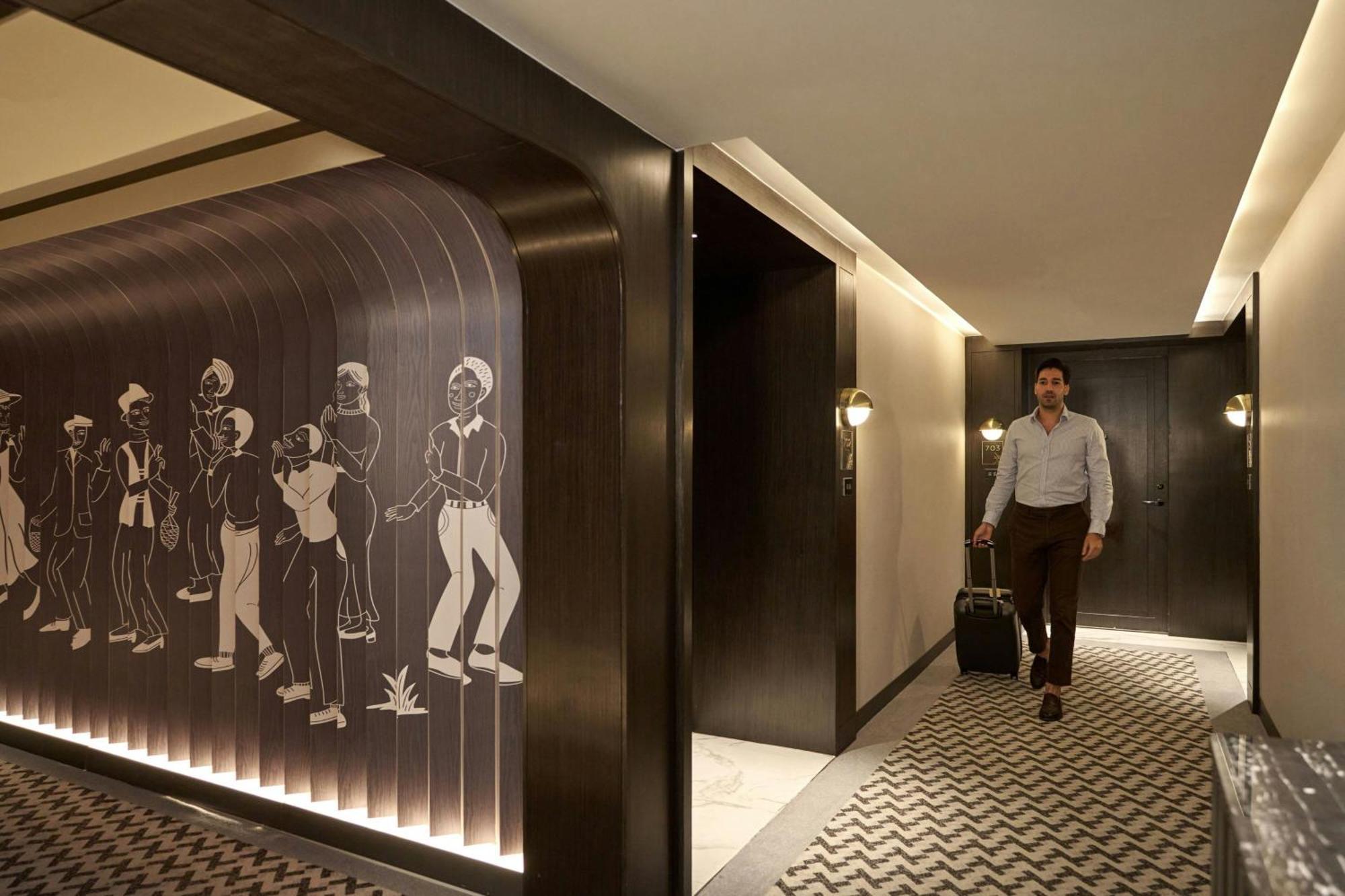 Madi Paidi Bangkok, Autograph Collection 5* Banguecoque
